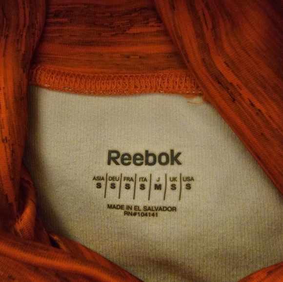 Women's Reebok warm weather modified turtleneck sports layer - Picture 5 of 6